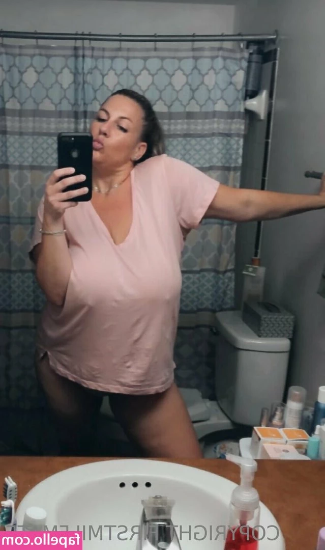 firstmilfmate - Shake shake shake