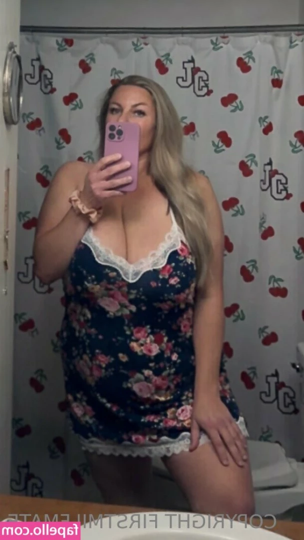 firstmilfmate - Horny after work