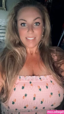 firstmilfmate - Had fun with a cucumber for the 1st time 5 min video for  45 dm if