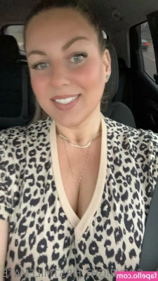 firstmilfmate - My huge triangle of hairs