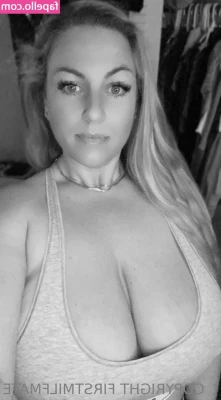 firstmilfmate - Long Satin Glove Creamy Cum 10 Minutes Long -Enjoy My OnlyfansWatch