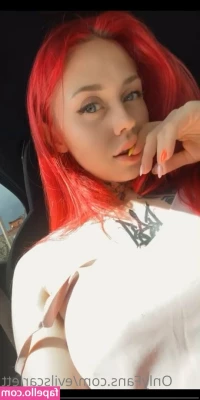 evilscarlett - For my feet lovers