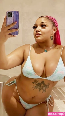 Dominican Dubb [ dominican-dubb ] - mmmmmm  damn the only thing missing here is you  sweetie