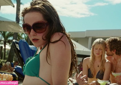 Jena Malone [ jena-malone ] - Hi guys! Hope you like my tits in this lingerie set!🥰💋💋💋