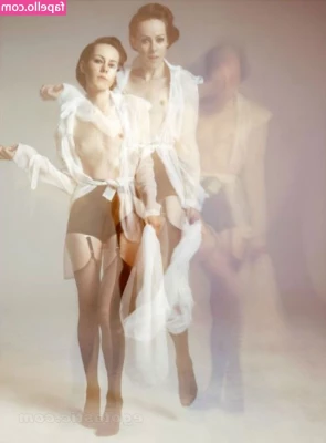 Jena Malone [ jena-malone ] - There s a lot to do in this position  isn t there  boys