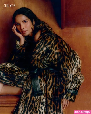 Padma Lakshmi [ padma-lakshmi ] - He loves catching me undressing ❤️