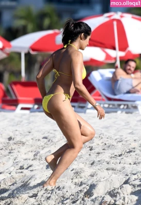  [ padma-lakshmi ] - I want you here with me, right now! 🔥🔥🦊🦊