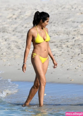  [ padma-lakshmi ] - YOUR POV Fantasy You re my roommate and I take advantage of you