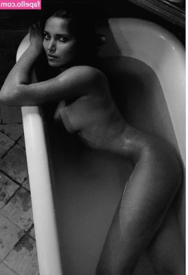  [ padma-lakshmi ] - Good morning wonderful people