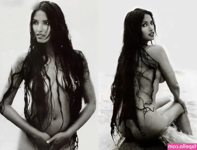  [ padma-lakshmi ] - Presenting to daddy