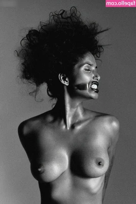  [ padma-lakshmi ] - here s a little treat for you guys  say hi to my baby  dianabko  