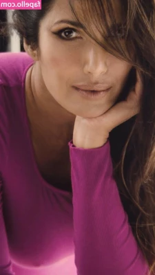  [ padma-lakshmi ] - Sundays are for football   https onlyfans com 761735154 jezebeljuggz
