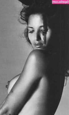  [ padma-lakshmi ] - cheeese 😇