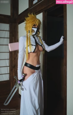 jannetincosplay - A minute of me deep throating a dragon dildo  it matches my hair