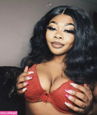 Spicy Mami [ spicy-mami ] - Feelin myself rn