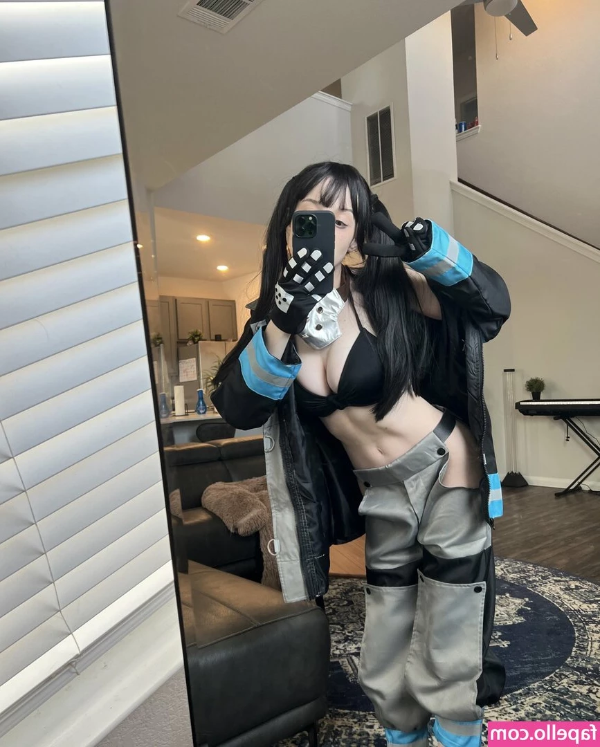 EmiliaNSFW - Loving to suck