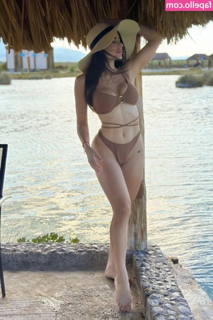 Xiomara Carrion [ xiomara-carrion ] - Check your inboxes...I am getting super stuffed!  Or check it out on