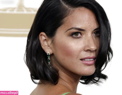 Olivia Munn [ olivia-munn ] - This is how my feet deserve to be worshipped 🙏