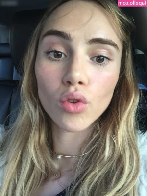 Suki Waterhouse [ suki-waterhouse ] - How hard would you fuck me?