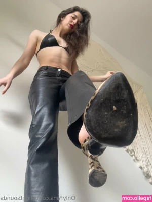 slightsounds [ slightsounds-2 ] - Omg look what i do  5 22 min  Write me with heels
