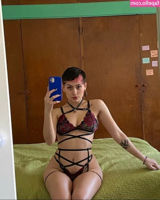 mayra.aylenn [ mayra-aylenn ] - Another day another bath
