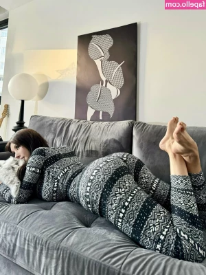 eva_jjn ｜evaaababeee ｜eva_licious [ eva-jjn-evaaababeee-eva-licious ] - Wanna hold my leash    Three gifs from my new set  if you buy this