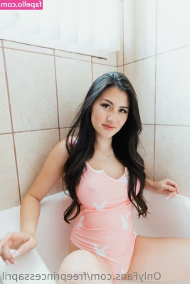 freeprincessapril - you wouldnt want to miss it   One of the most Famous AV model in