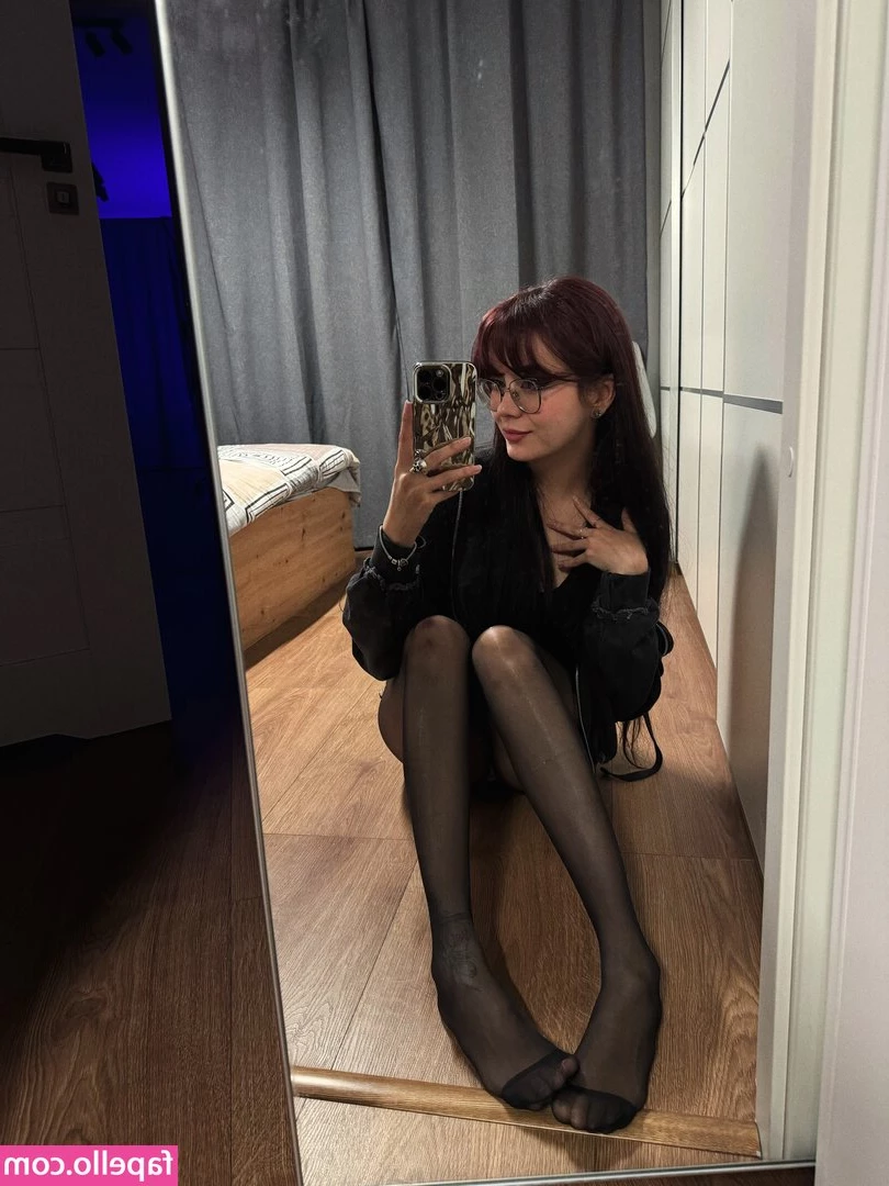youkaichan - The minute you come across something better than sex😏 call me😱