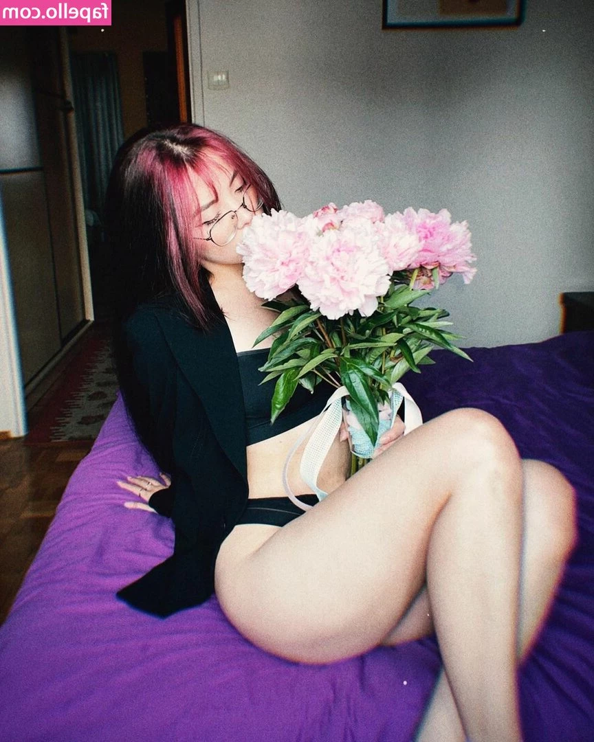 youkaichan - Sir found my panties in the maze  I got a good spanking for that 