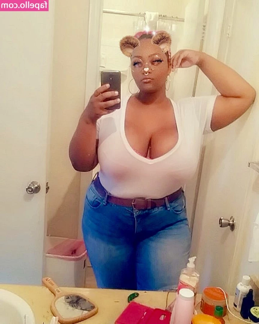 Shamefully_Skilled [ shamefully-skilled ] - anyone up for bedroom hangs? 🥰