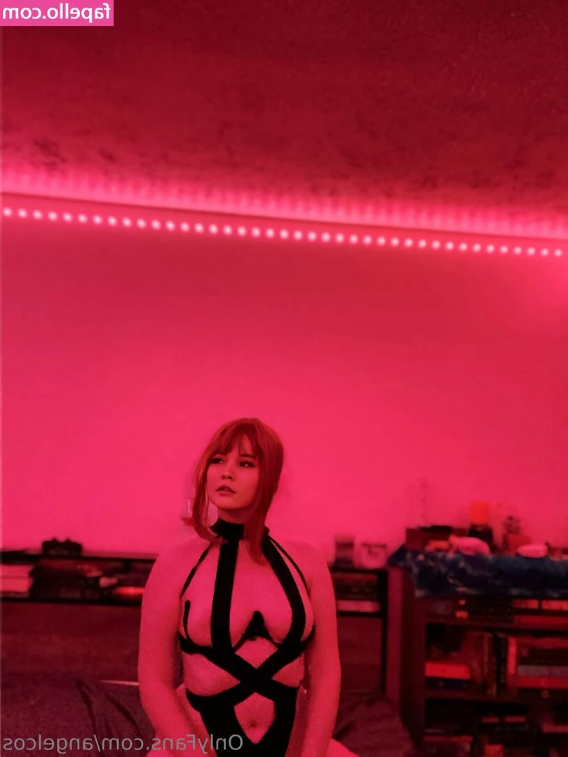 angelcos - Happy hump day  This kitty needs a good spanking