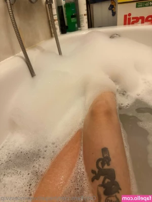negativeprincessvip - On my way home from work  time to get comfortable