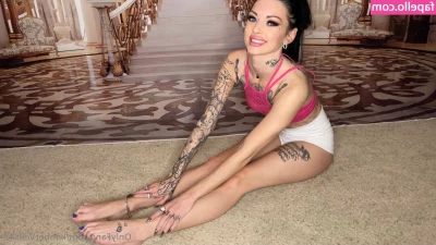 freeterawinters - A little thigh Thursday for you