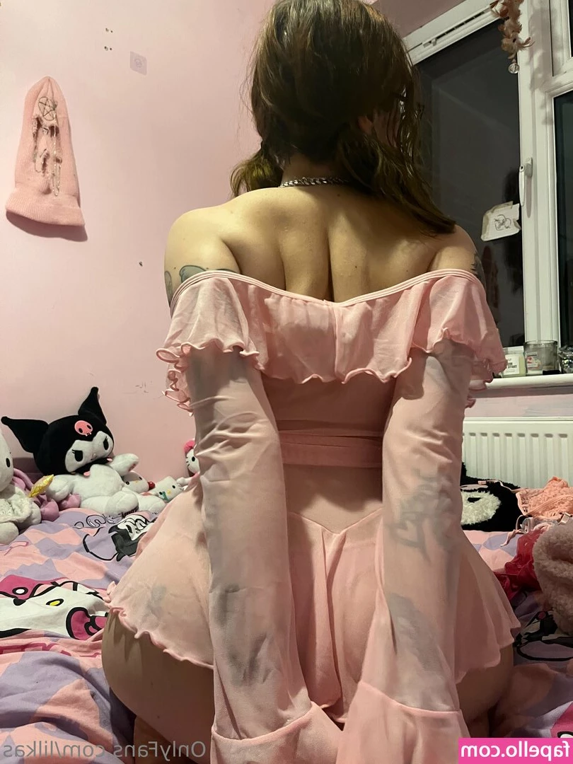 Lilkas - I have a little wicked mind  Tell me how can you serve me