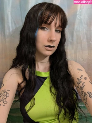 Dramaqueenlinx - Super lewd purple hoodie vids, ahegao, fingering, playing with