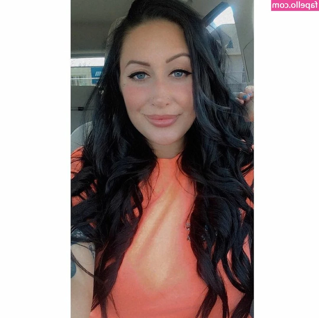 Valentina Marie [ valentina-marie ] - I’m back home from my trip in Tampa I couldn’t get content cuz of