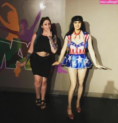 Valentina Marie [ valentina-marie ] - Wanna this pussy cum on a big dildo  You know what to do