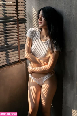 Nicha Dxkphikul [ nicha-dxkphikul ] - How long could you handle me teasing you?