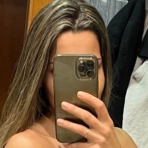 Abril Abdamari