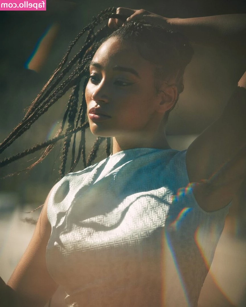 Amandla Stenberg [ amandla-stenberg ] - Early morning dick teaser