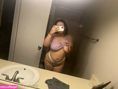 kalanilee - Who doesn t love tanning bed photos