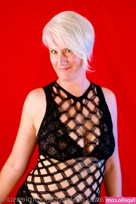  [ goddexxofpleasure ] - My sweet 35 love has arrived  I m waiting for my little gift  I ll be