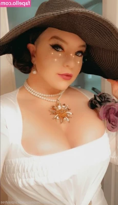 baronessvontcosplayfree - Just a little tease to keep you on your toes. 😉