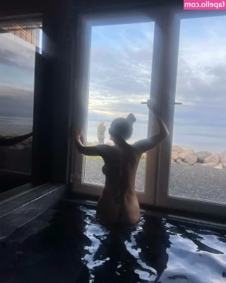  [ charisma-carpenter ] - Foggy Shower Vlog Part 2