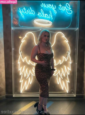 sophhsxxfree - Let me make your long day at work much better
