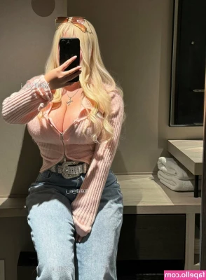 illl_iii_i [ illl-iii-i-12 ] - Have you checked your DMs today? I dropped some pussy spreading pics