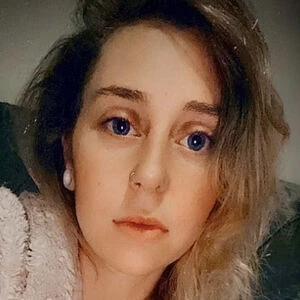 Rebecca Looschelders