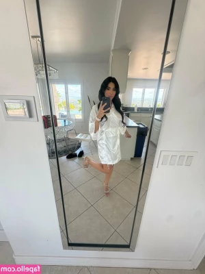 averylustx - So  do you like having your cock deep throated or the tip sucked into