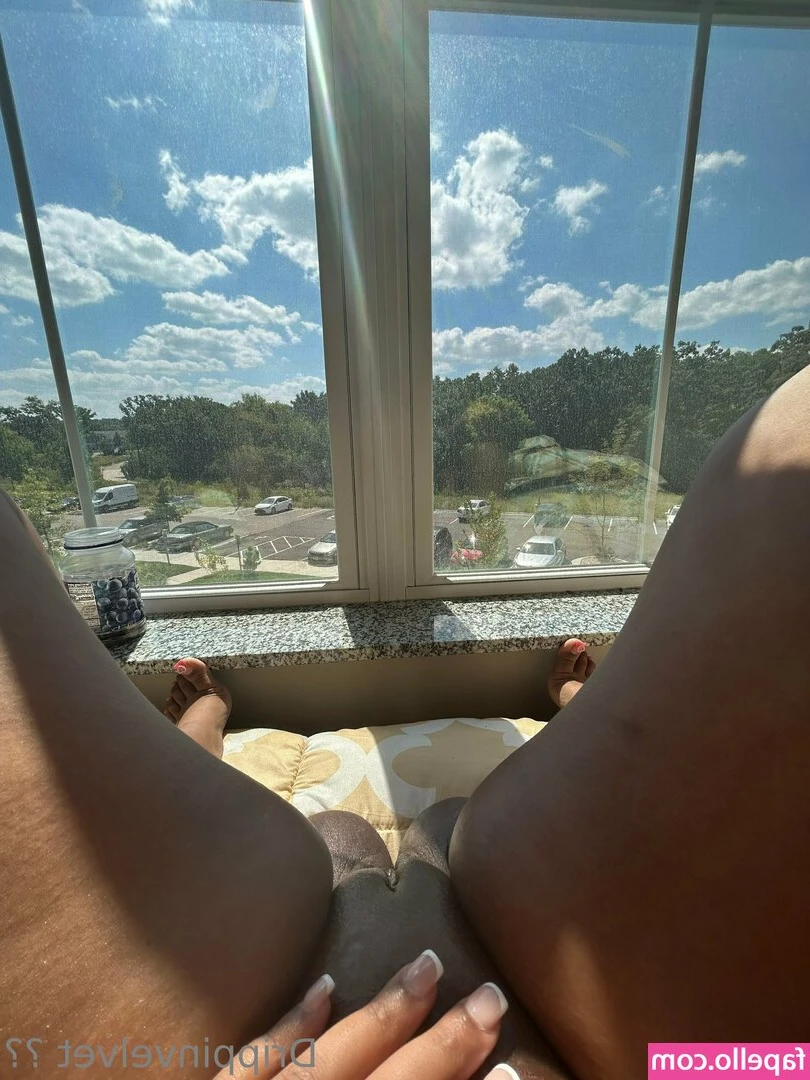 drippinvelvet - Slide your dick in here 😝