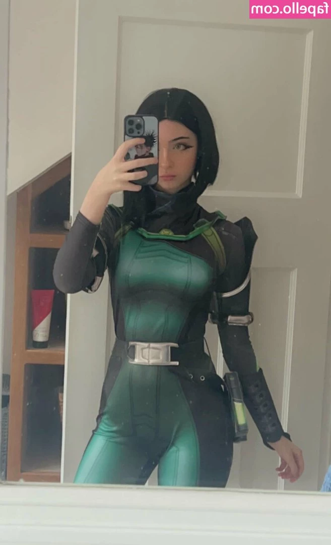 Toxic Tenshi [ toxic-tenshi ] - Mmmm boobies.. wanna suck???